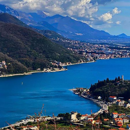 Apartment Sova Tivat Bagian luar foto