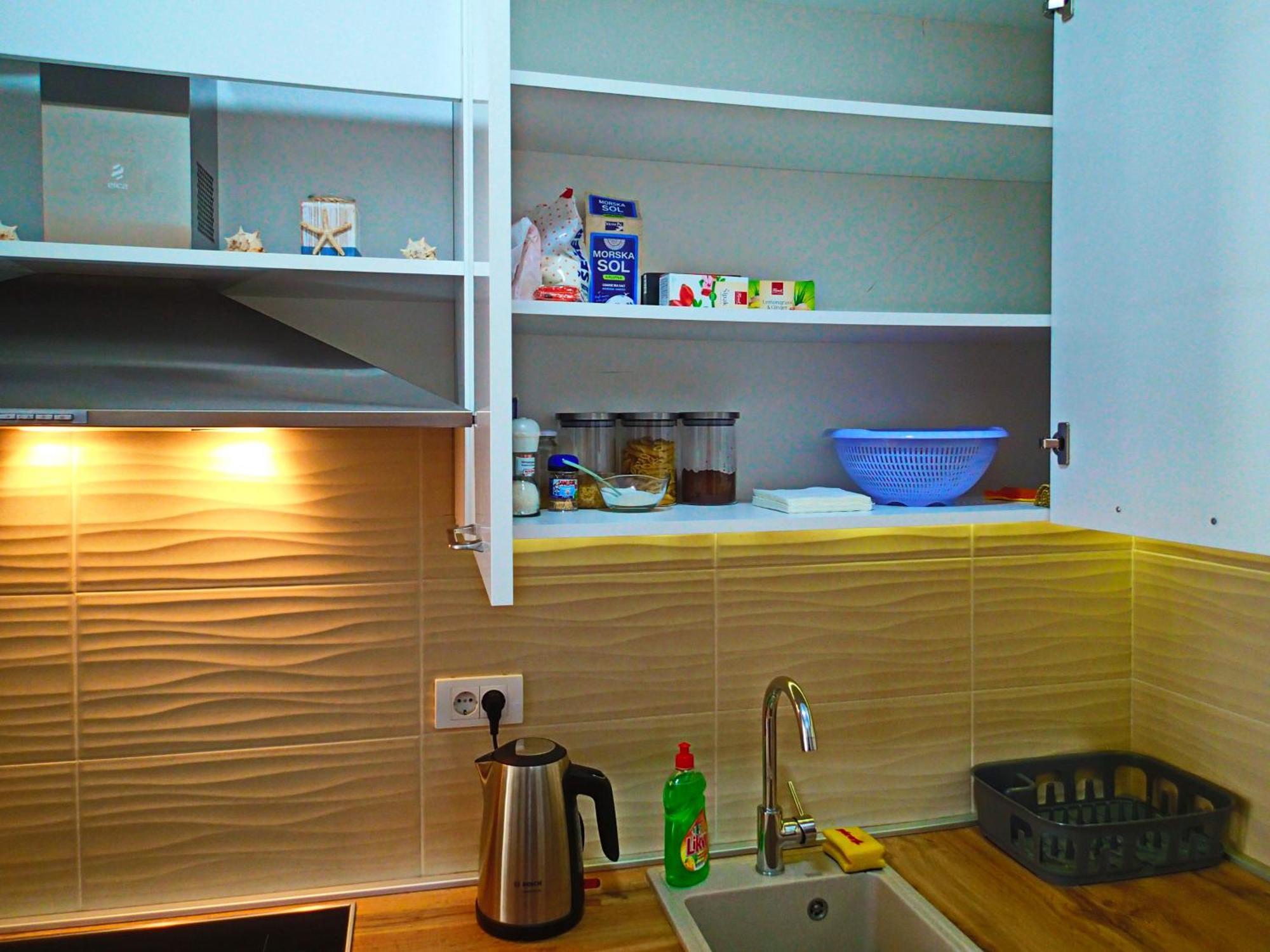 Apartment Sova Tivat Bagian luar foto