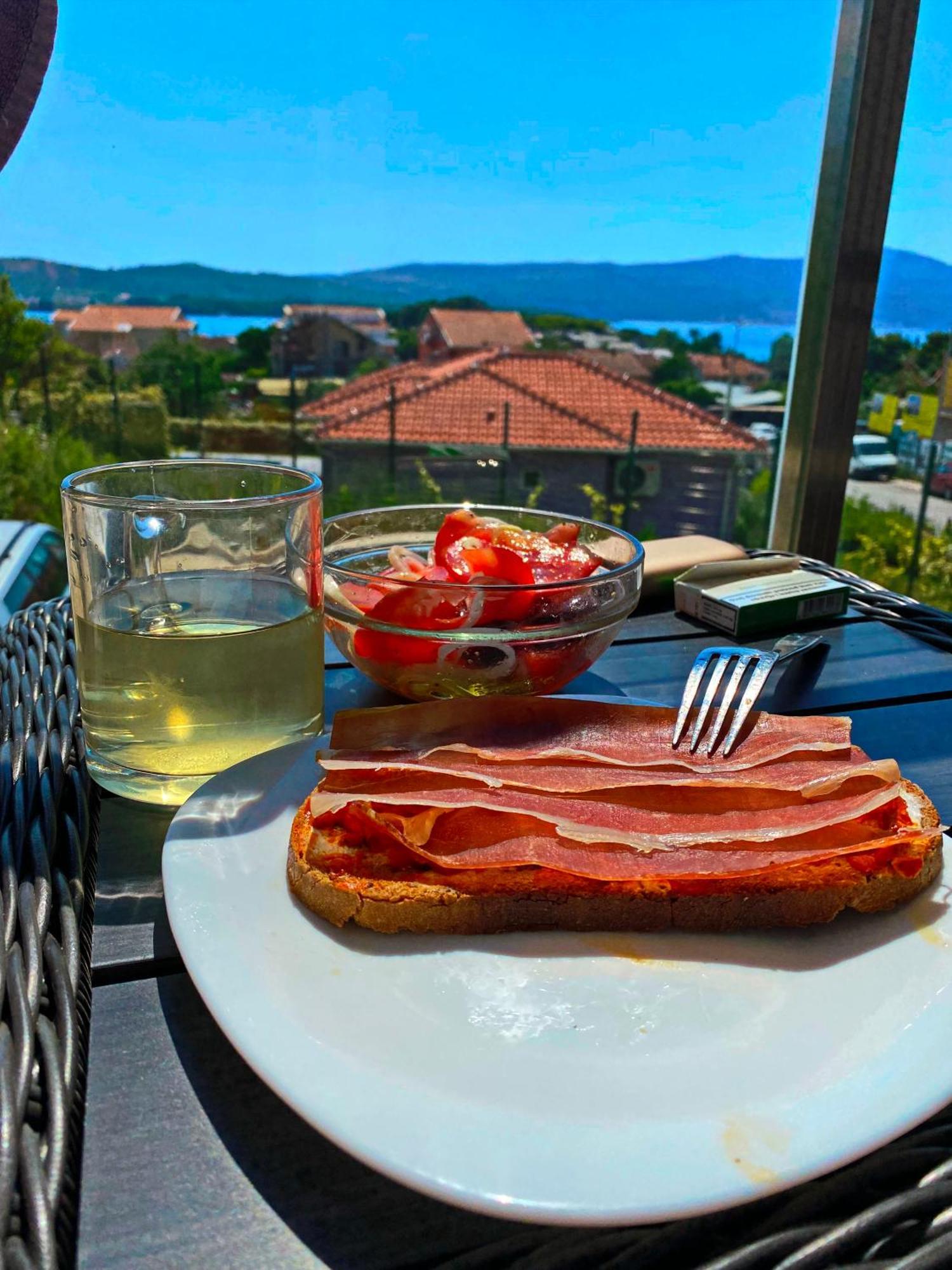 Apartment Sova Tivat Bagian luar foto