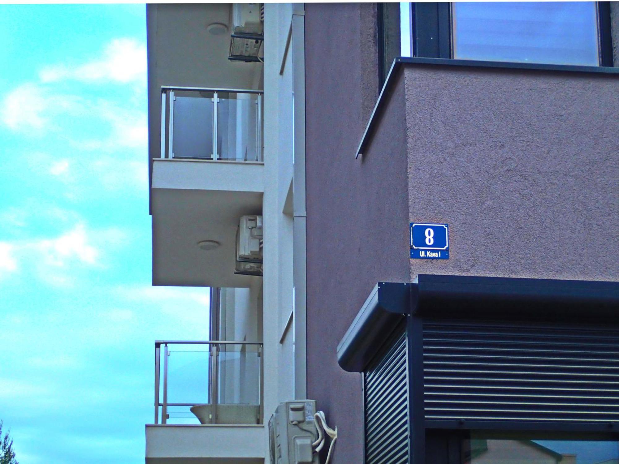 Apartment Sova Tivat Bagian luar foto