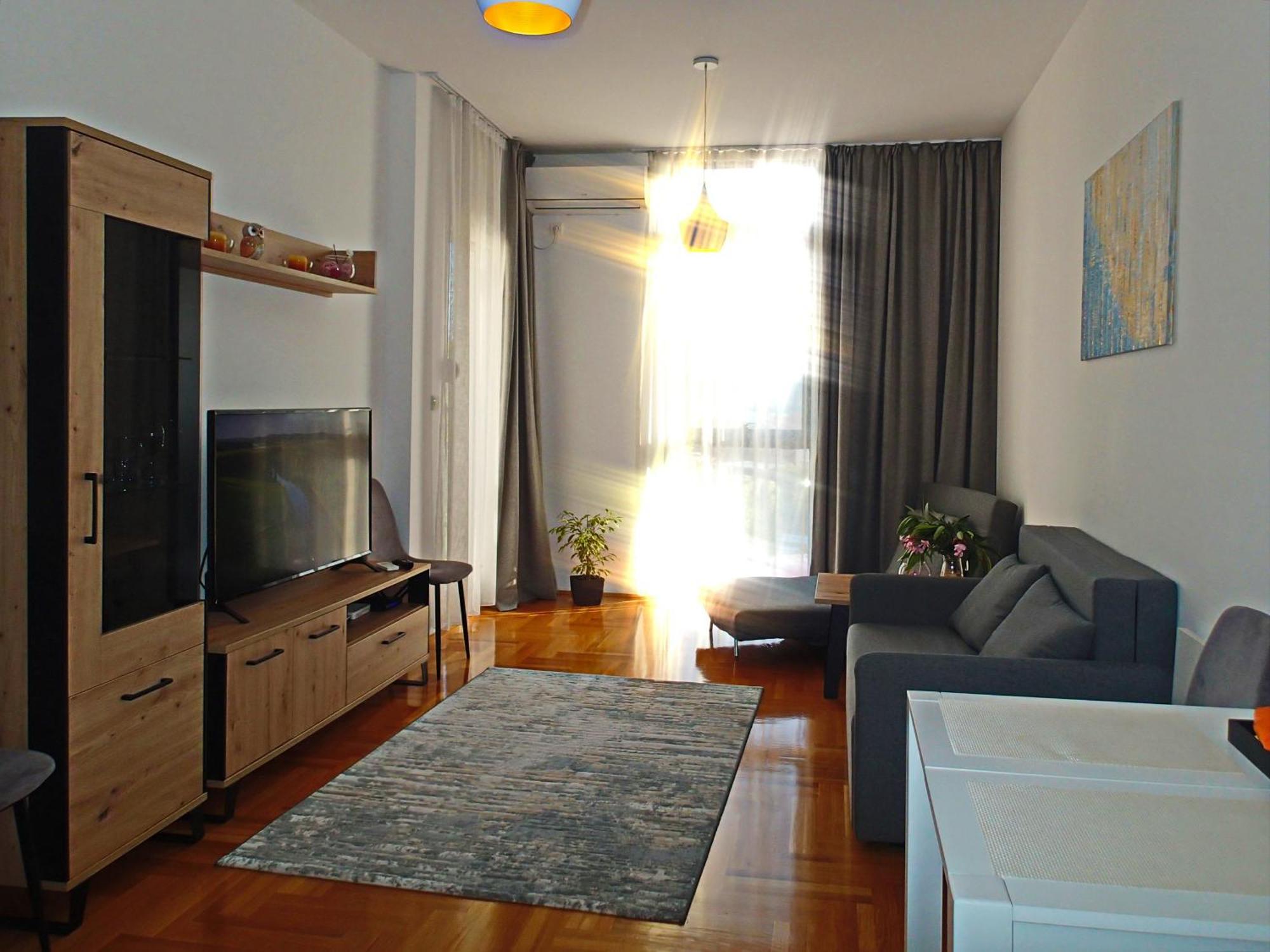 Apartment Sova Tivat Bagian luar foto